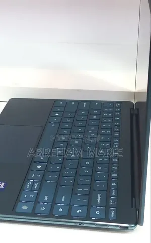 New Laptop Lenovo Yoga 11e 16GB Intel Core Ultra 7 SSD 512GB