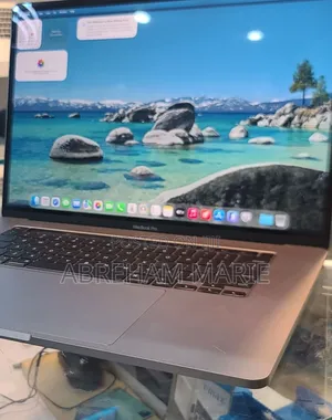 New Laptop Apple MacBook Pro 2019 32GB Intel Core i9 SSD 1T