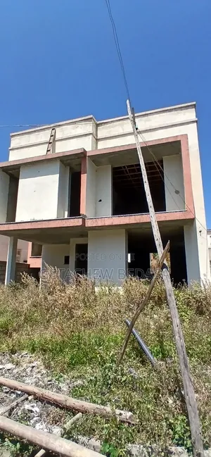 4bdrm House in Ccd, Oromia-Finfinne for sale
