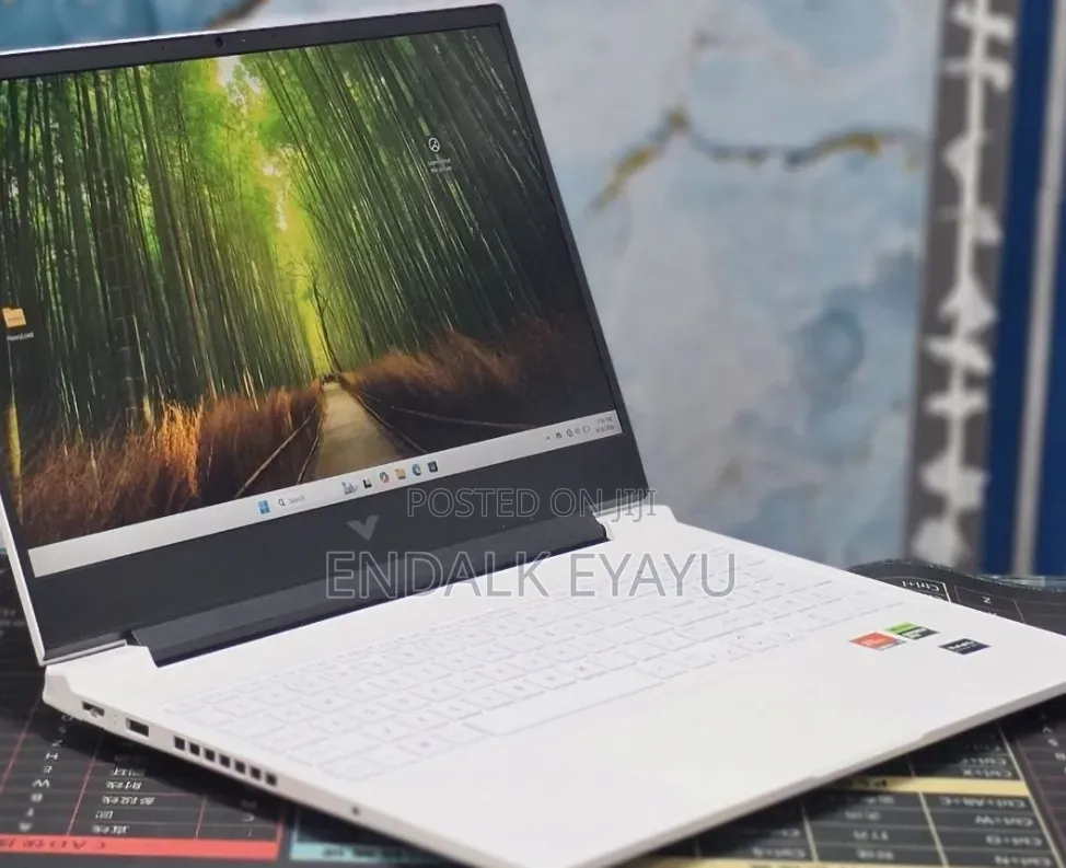 New Laptop HP Victus 16 16GB AMD Ryzen 7 SSD 1T