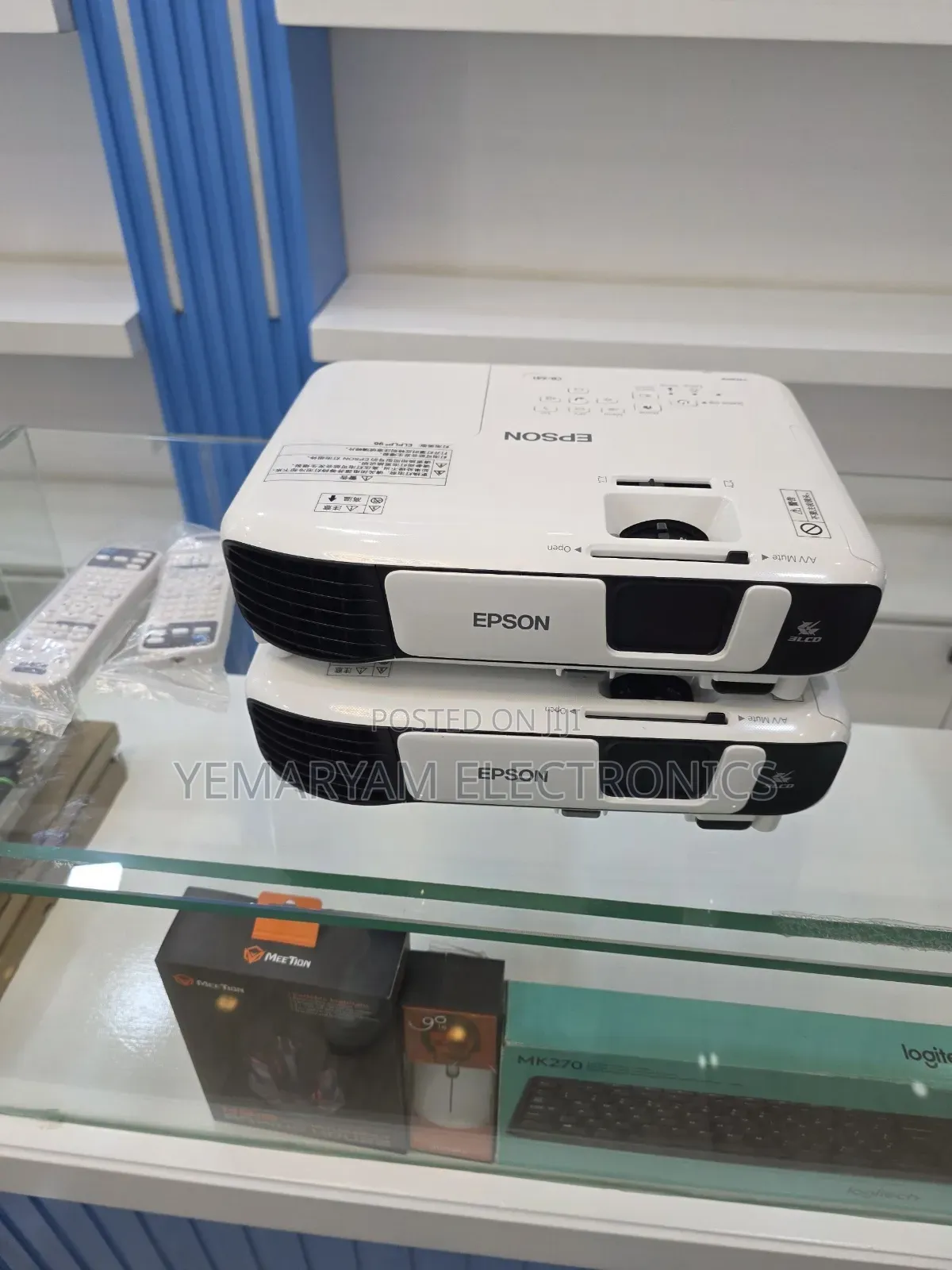 Epson CB-X41 Projector 8