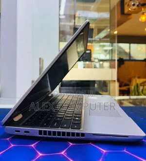 New Laptop Dell Precision 3581 16GB Intel Core i7 SSD 1T