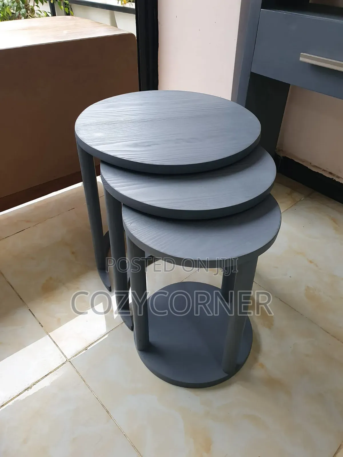 Decent Coffee Tables to Order Instantly.