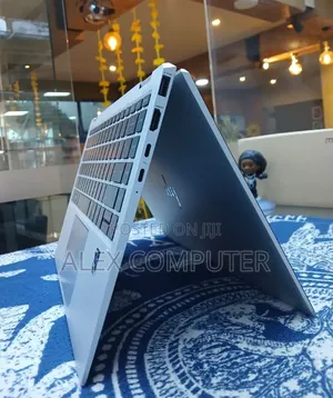 New Laptop HP EliteBook 1040 G8 16GB Intel Core i7 SSD 512GB