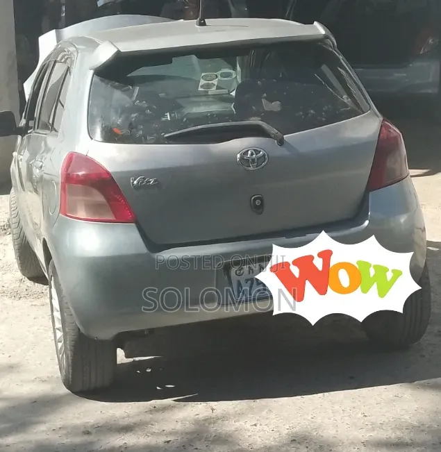 Toyota Vitz 2007 Gray