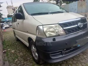 Toyota HiAce 2010 White