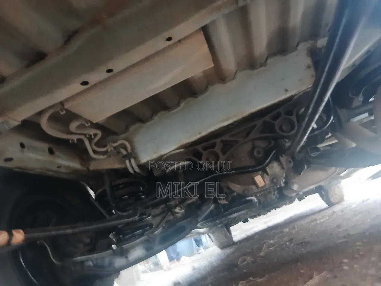 Toyota HiAce 2010 White