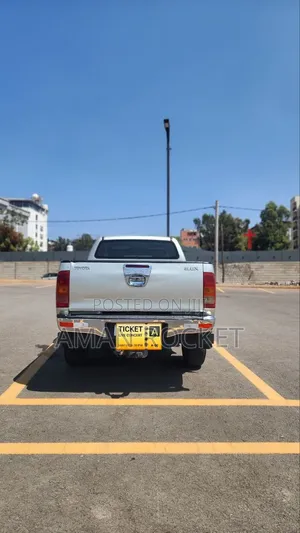 Toyota Hilux 2007 Beige