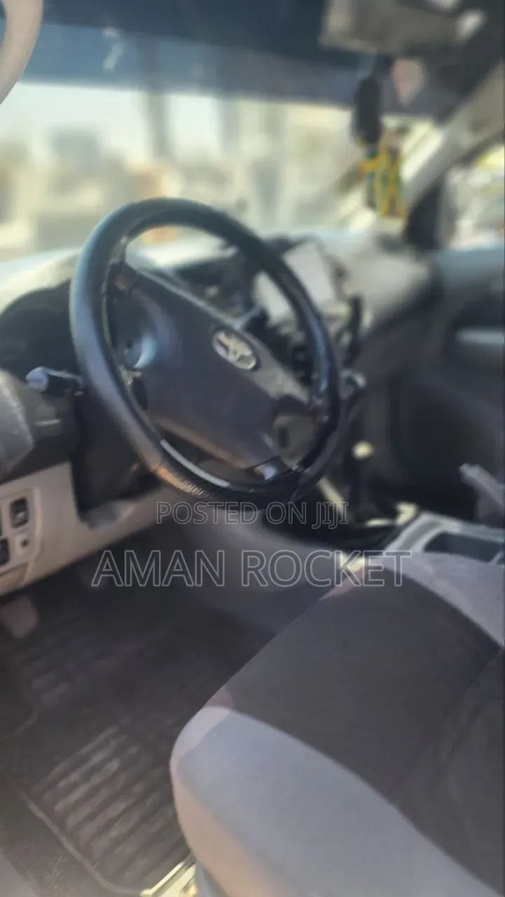 Toyota Hilux 2007 Beige