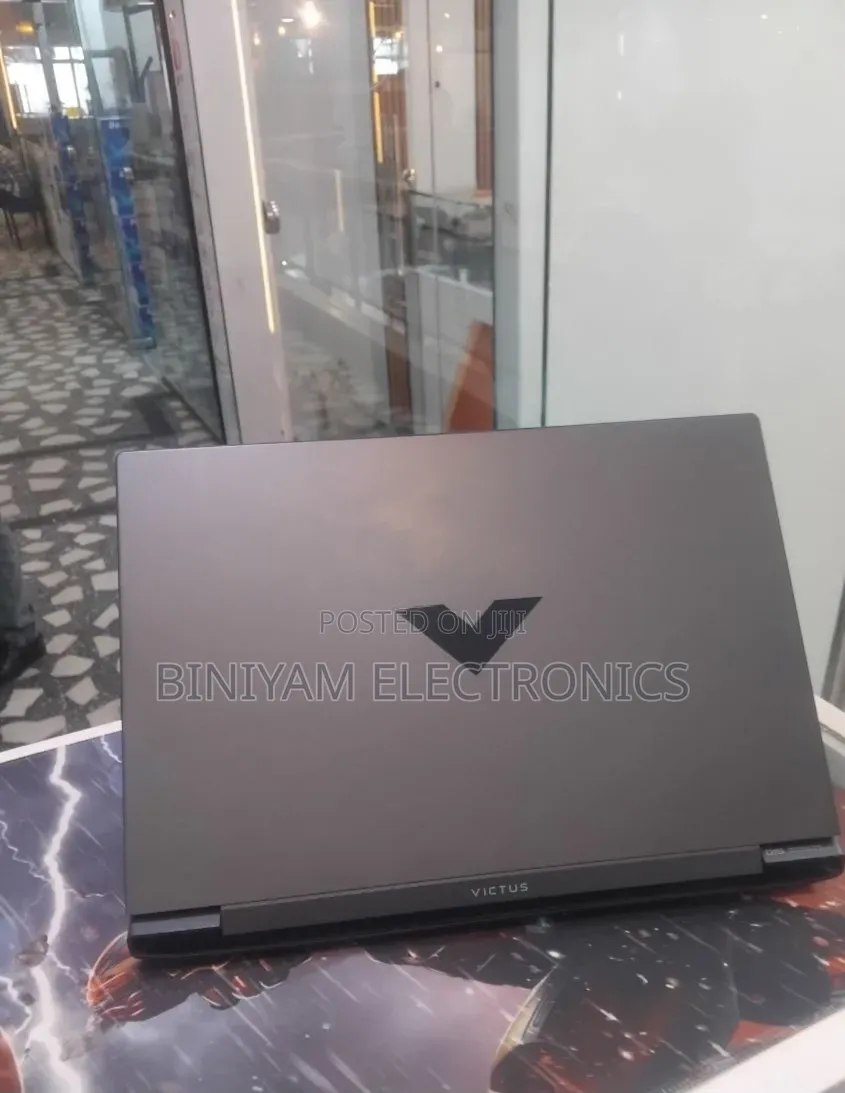 New Laptop HP Victus 16 16GB AMD Ryzen 5 SSD 512GB