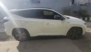 Hyundai Tucson 2022 White
