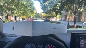 New Laptop Apple MacBook Air 2026 M5 16GB Apple M5 SSD 512GB