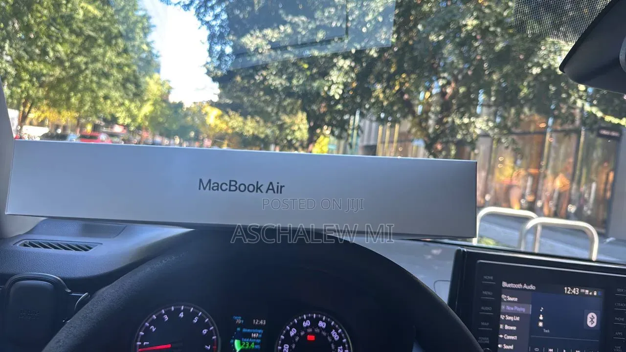 New Laptop Apple MacBook Air 2026 M5 16GB Apple M5 SSD 512GB