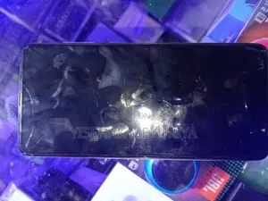 Samsung Galaxy A70 128 GB White