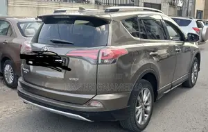 Toyota RAV4 2017 Gray