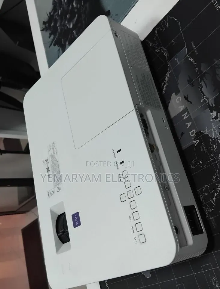 Sony Projector
Model 00