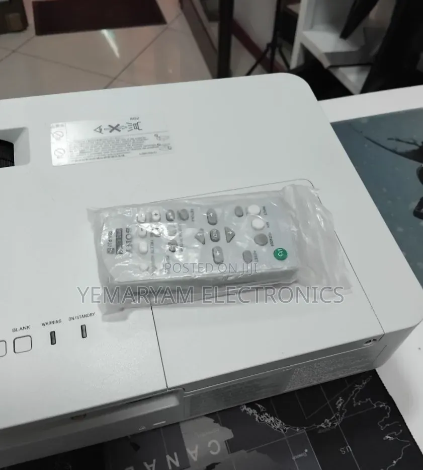 Sony Projector
Model 00