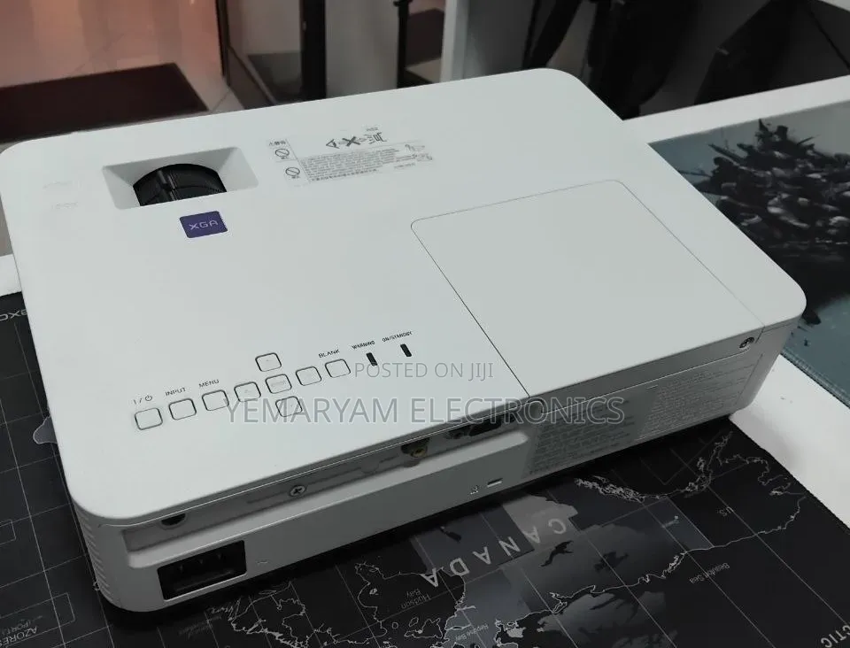 Sony Projector
Model 00