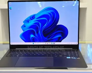 New Laptop Samsung Chromebook 3 11 16GB Intel Core i7 SSD 1T