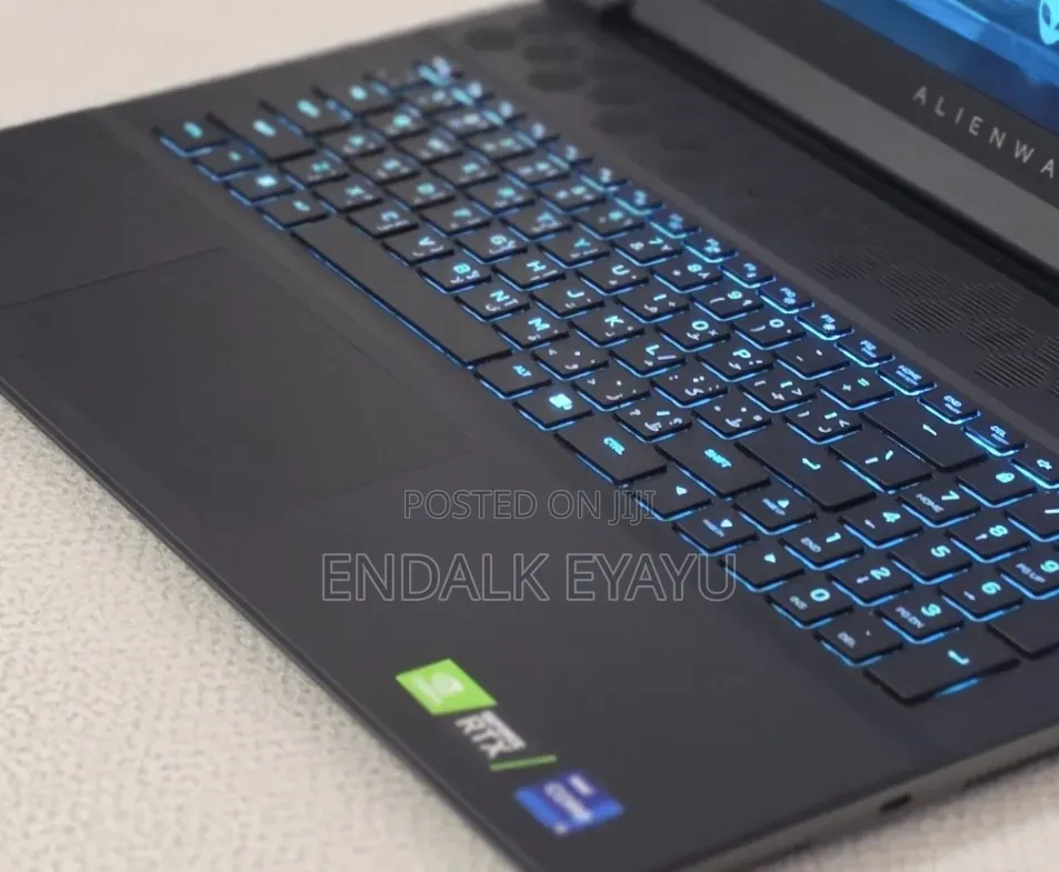 New Laptop Alienware 32GB Intel Core i9 SSD 2T
