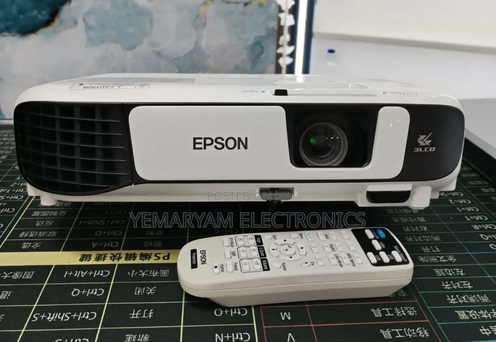 Epson Projector 
 
Model Name: EB-S41
 