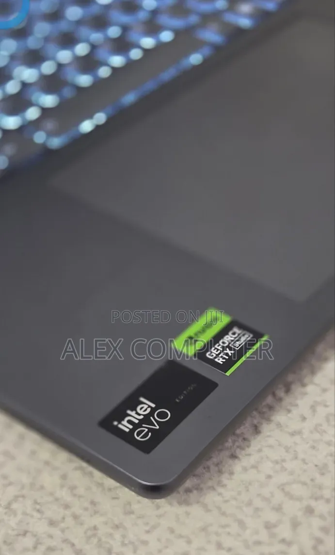 New Laptop Lenovo 32GB Intel Core Ultra 9 SSD 1T