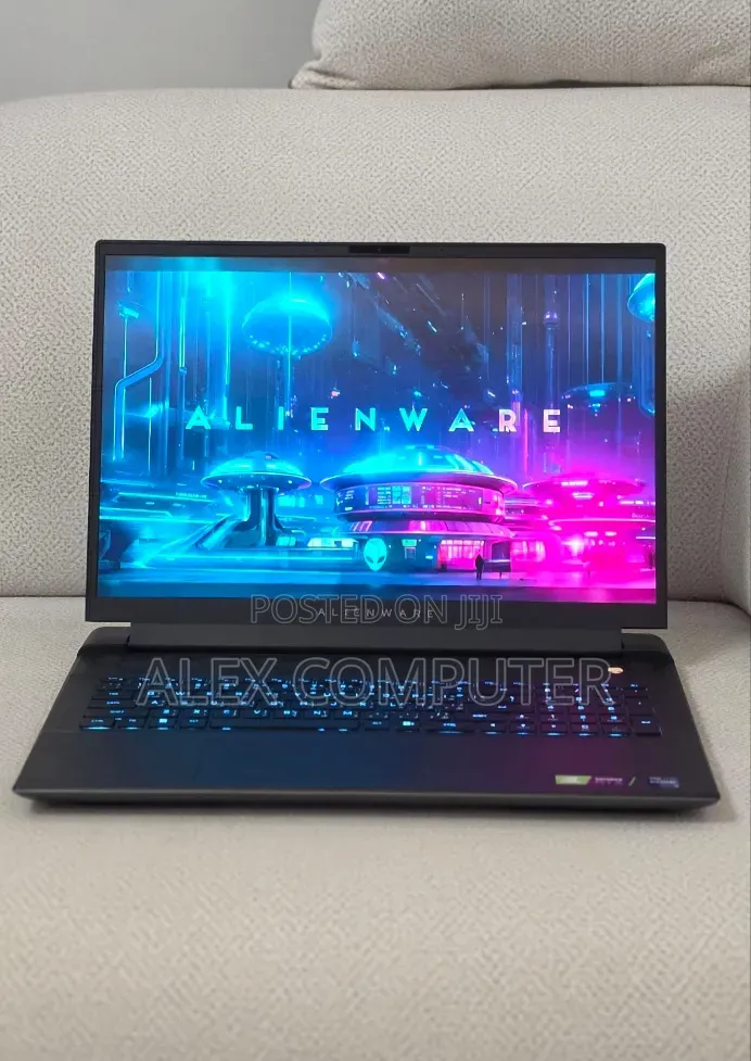 New Laptop Alienware 32GB Intel Core i9 SSD 2T