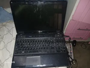 Laptop Toshiba A30 4GB Intel Core i7 HDD 512GB