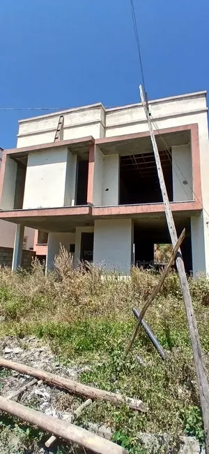 5bdrm Townhouse/Terrace in Ccd Realstate Inside, Oromia-Finfinne