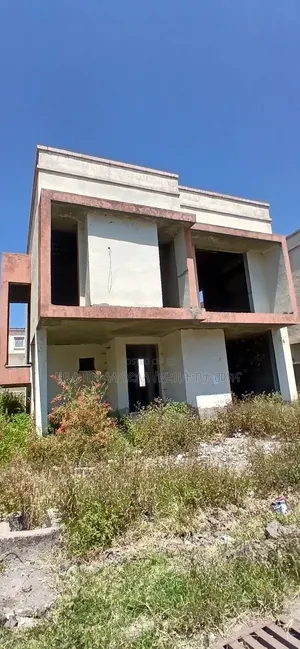 5bdrm Townhouse/Terrace in Ccd Realstate Inside, Oromia-Finfinne