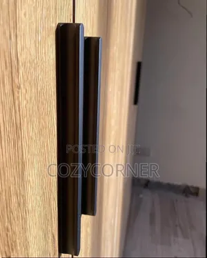Salient Wardrobe Priced Per Square Meter. ቁምሳጥን በካሬ የሚሰራ