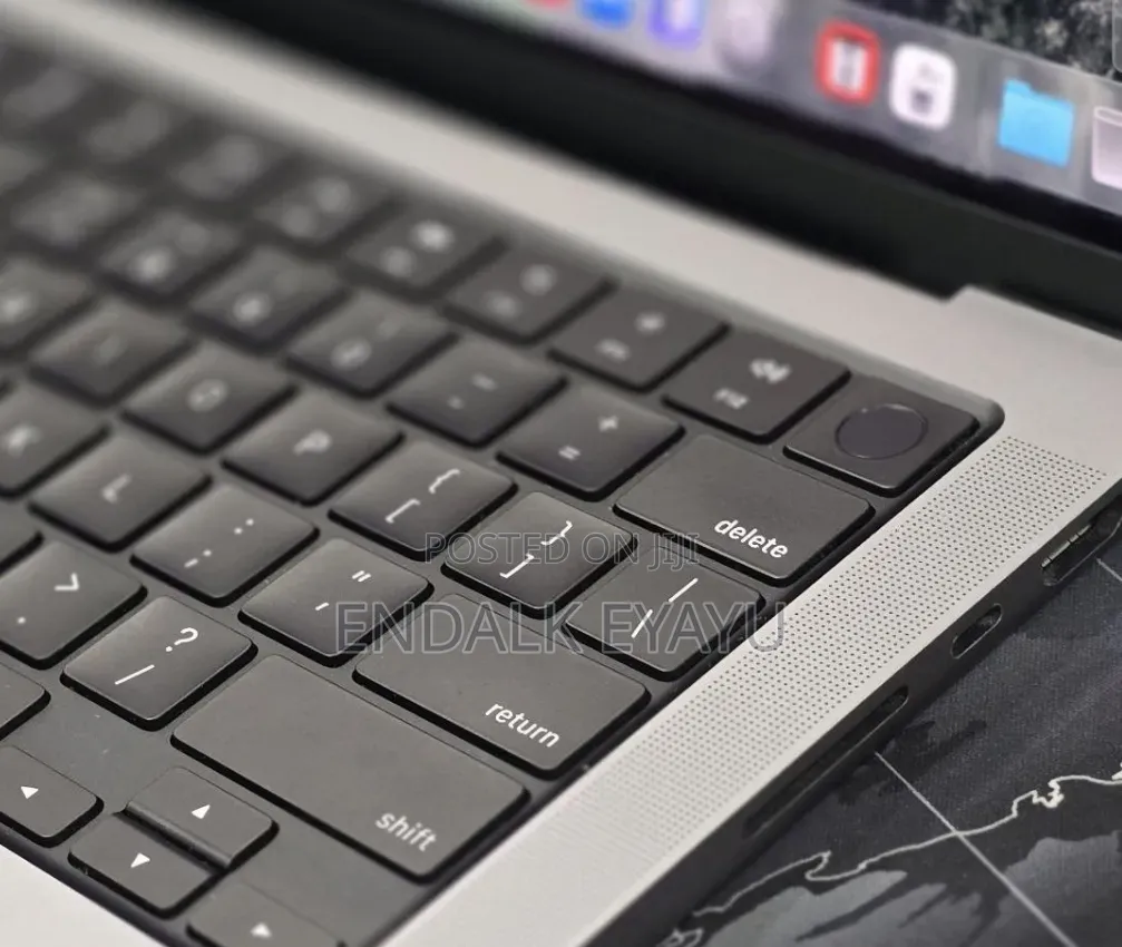 New Laptop Apple MacBook Pro 2021 M1 32GB Apple M1 Pro SSD 512GB