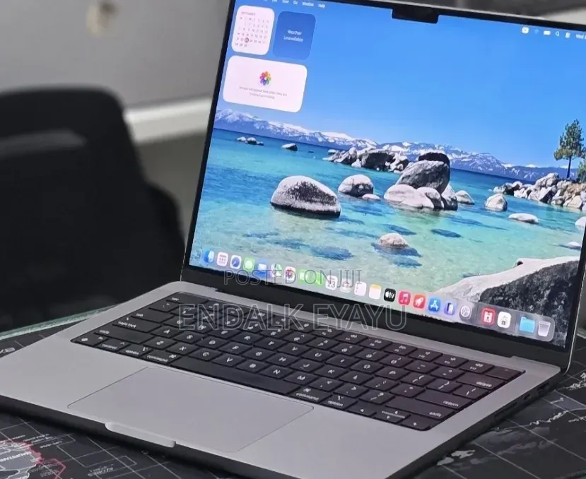 New Laptop Apple MacBook Pro 2021 M1 32GB Apple M1 Pro SSD 512GB