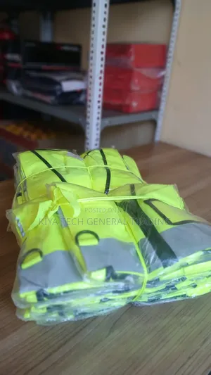 Top-Grade Reflective Safety Vests for on-Site Security