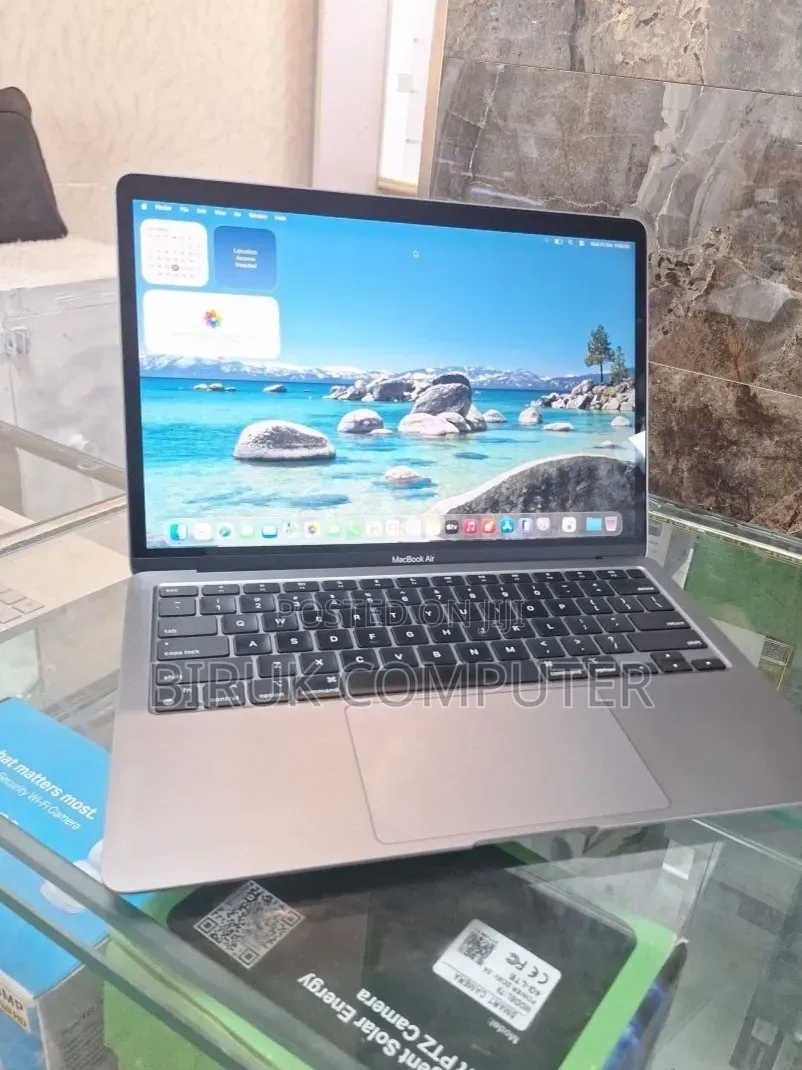 New Laptop Apple MacBook Air 2020 M1 8GB Apple M1 SSD 256GB