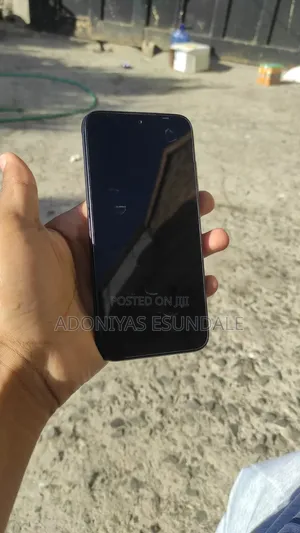 New Infinix Smart HD 32 GB Black