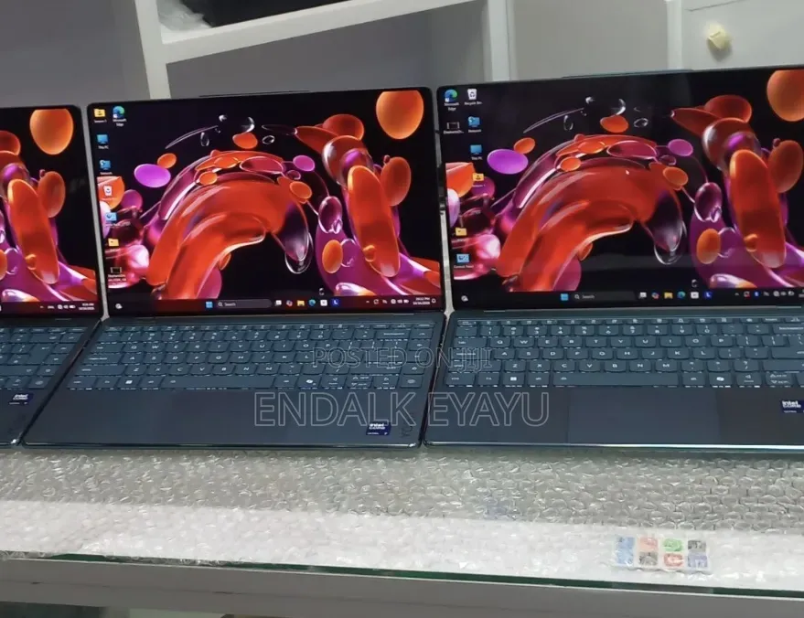 New Laptop Lenovo 16GB Intel Core Ultra 7 SSD 512GB