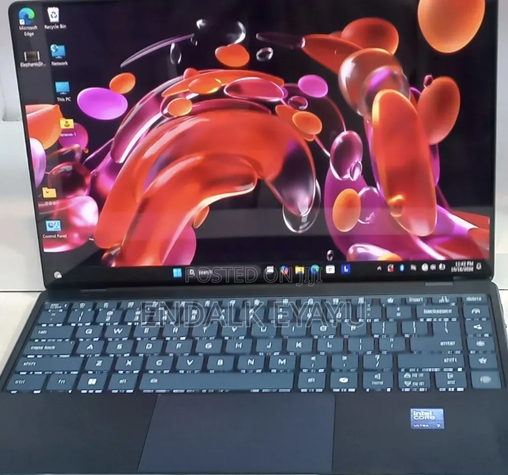 New Laptop Lenovo 16GB Intel Core Ultra 7 SSD 512GB