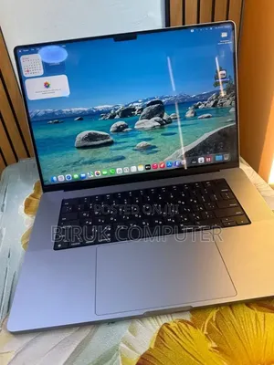 New Laptop Apple MacBook Pro 2021 M1 32GB Apple M1 Pro SSD 512GB