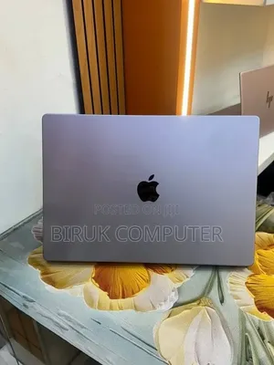 New Laptop Apple MacBook Pro 2021 M1 32GB Apple M1 Pro SSD 512GB