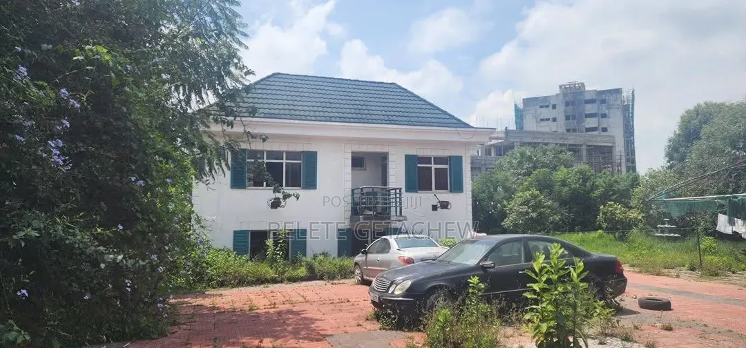 5bdrm House in Ayat Addis Mender ,, Bole for sale