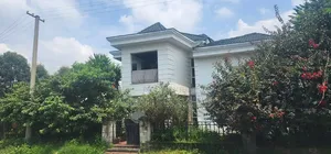 5bdrm House in Ayat Addis Mender ,, Bole for sale