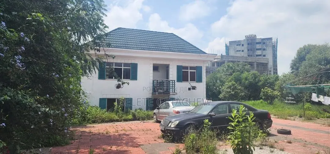 5bdrm House in Ayat Addis Mender ,, Bole for sale