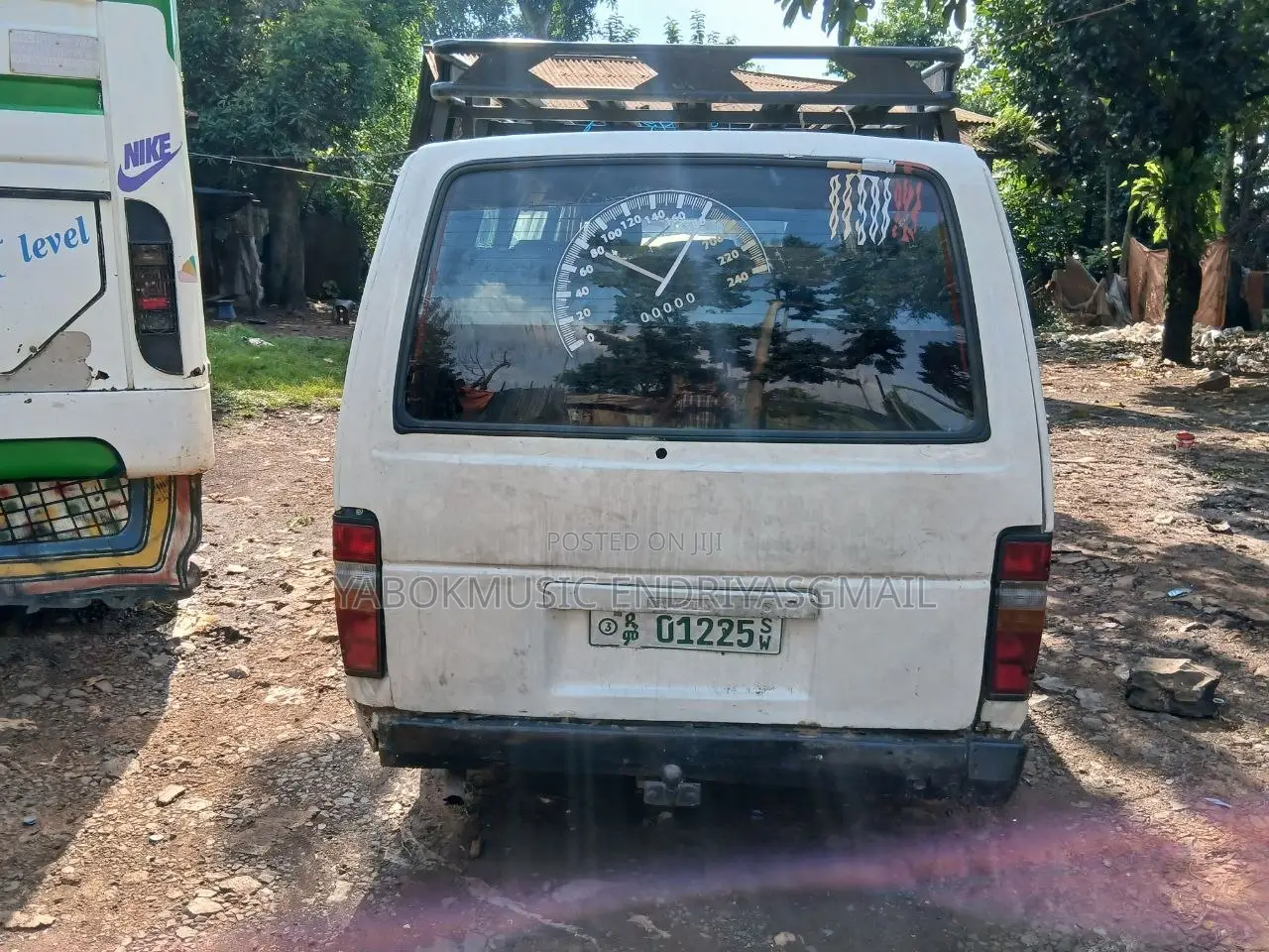 Toyota HiAce 1986 White