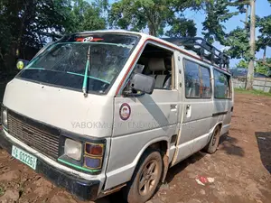 Toyota HiAce 1986 White