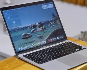 New Laptop Apple MacBook Air 2020 M1 8GB Apple M1 SSD 256GB