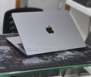 New Laptop Apple MacBook Pro 2021 M1 32GB Apple M1 Pro SSD 512GB