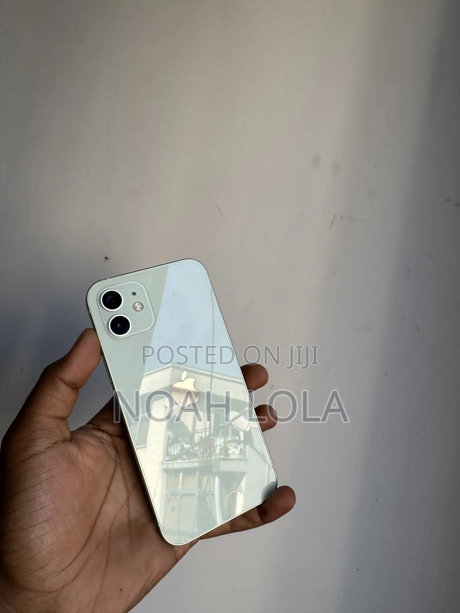 New Apple iPhone 12 64 GB Green