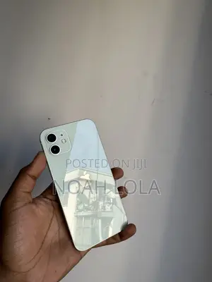 New Apple iPhone 12 64 GB Green
