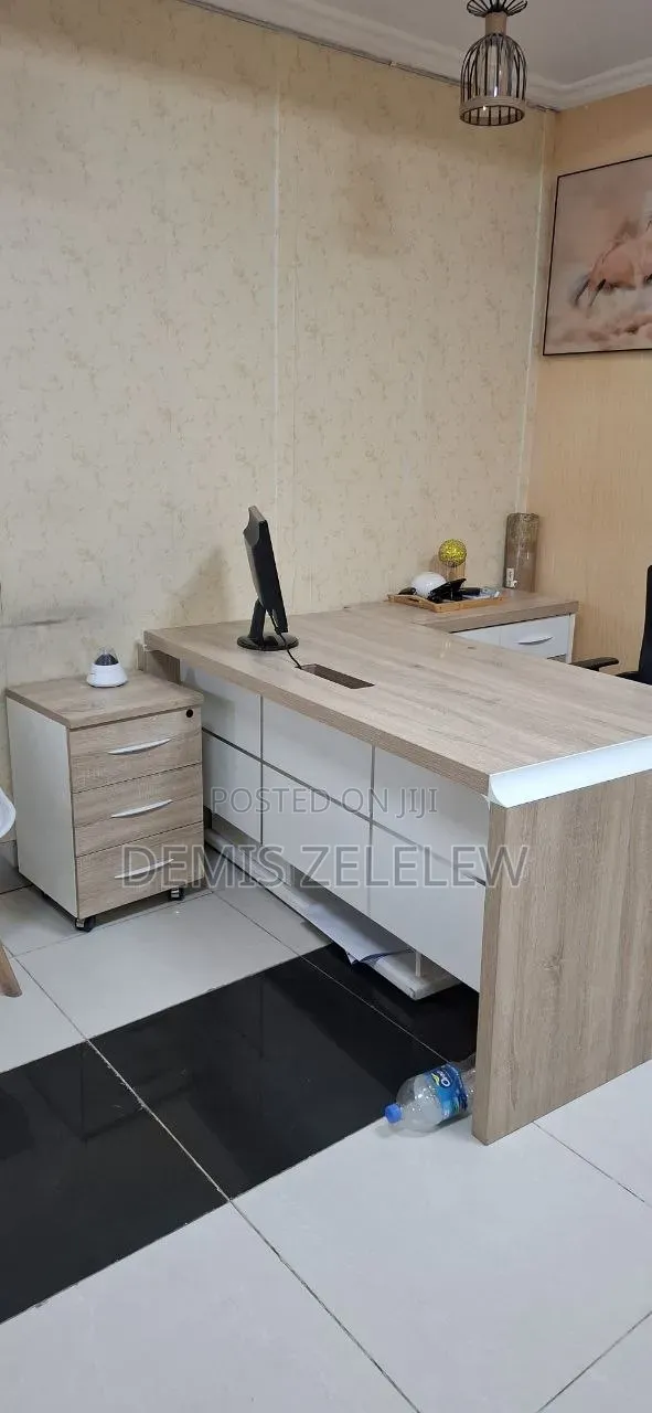 Managerial Office Desk for Sale